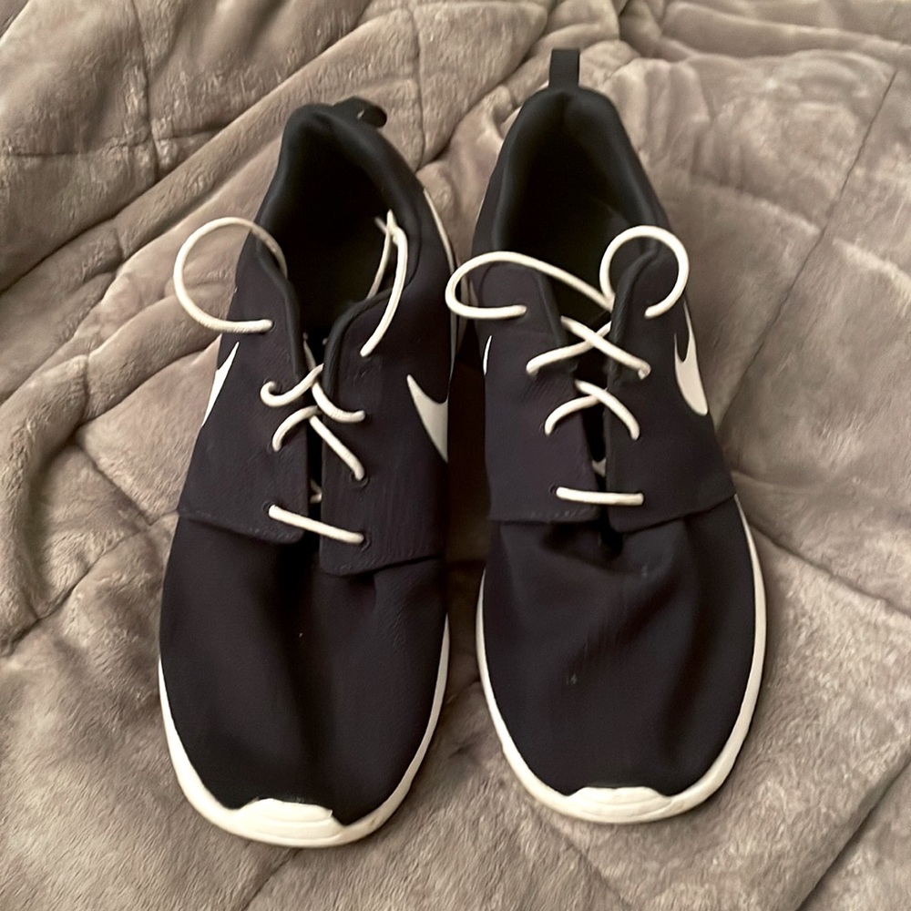 Nike Roche Runs Mens Size 13
